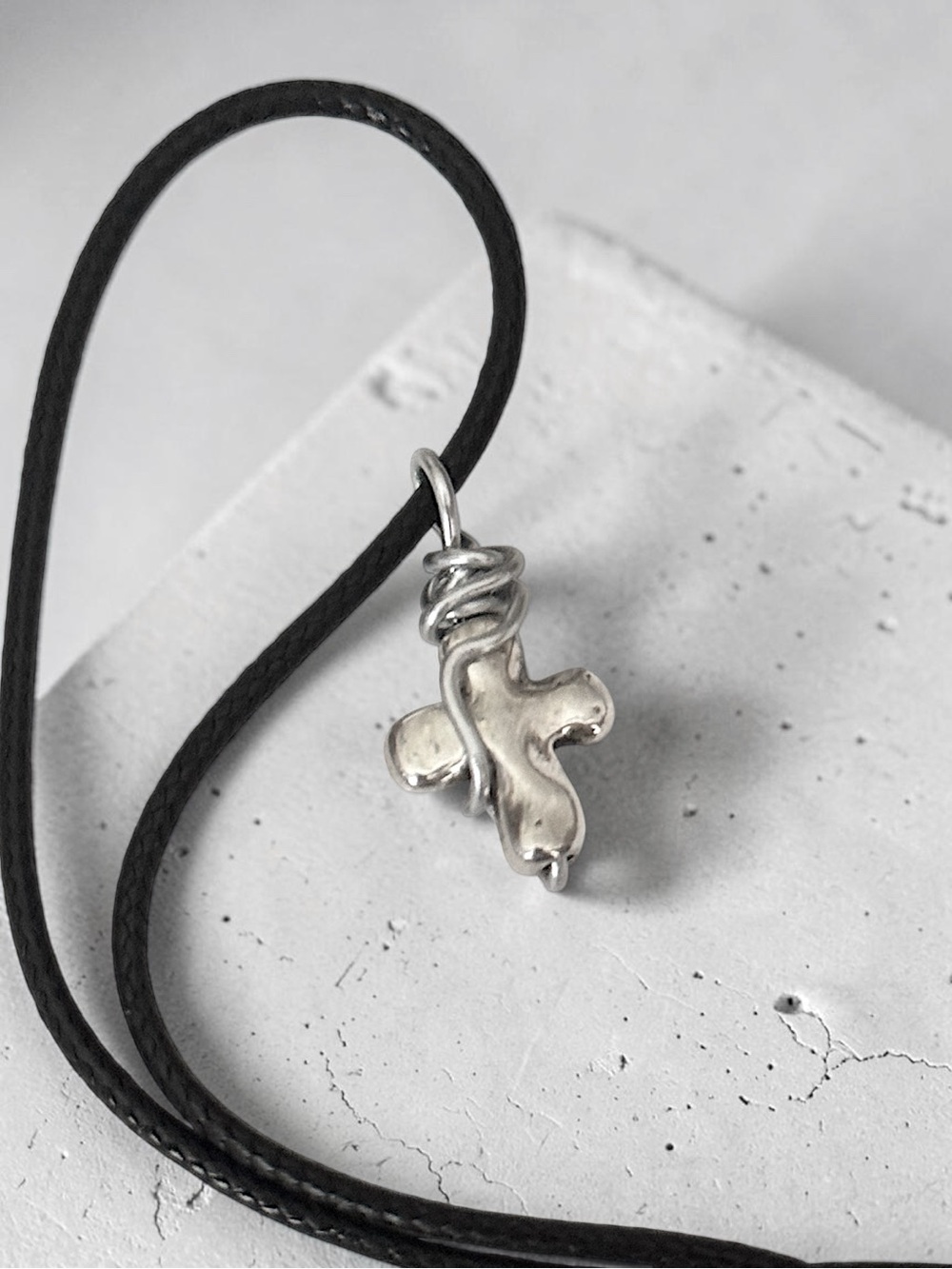 5 For $25💫Alternative Silver Cross Pendant